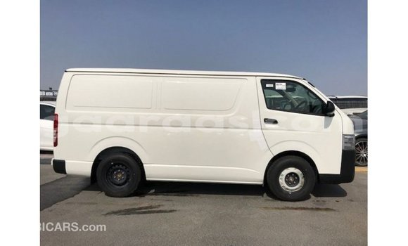 Acheter Import Voiture Toyota Hiace Blanc à Import - Dubai, Dakar Acheter Import Voiture Toyota Hiace Blanc à Import - Dubai, Dakar