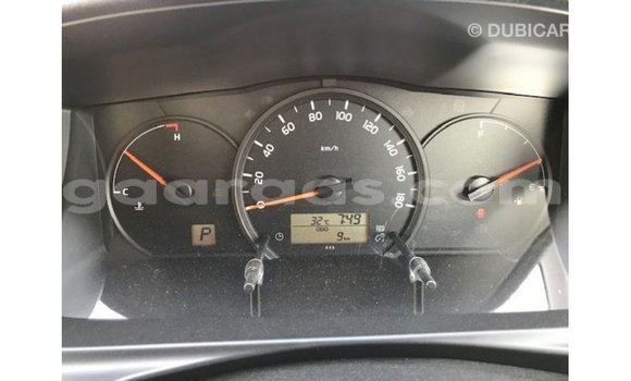 Acheter Import Voiture Toyota Hiace Blanc à Import - Dubai, Dakar Acheter Import Voiture Toyota Hiace Blanc à Import - Dubai, Dakar