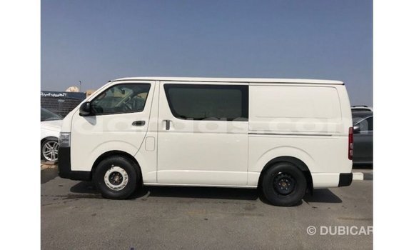 Acheter Import Voiture Toyota Hiace Blanc à Import - Dubai, Dakar Acheter Import Voiture Toyota Hiace Blanc à Import - Dubai, Dakar