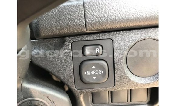 Acheter Import Voiture Toyota Hiace Blanc à Import - Dubai, Dakar Acheter Import Voiture Toyota Hiace Blanc à Import - Dubai, Dakar