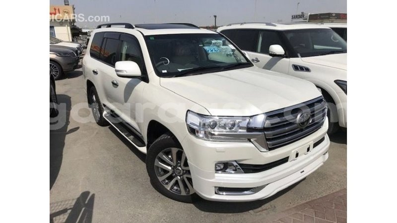 Big with watermark toyota land cruiser dakar import dubai 4807