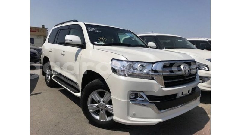 Big with watermark toyota land cruiser dakar import dubai 4811