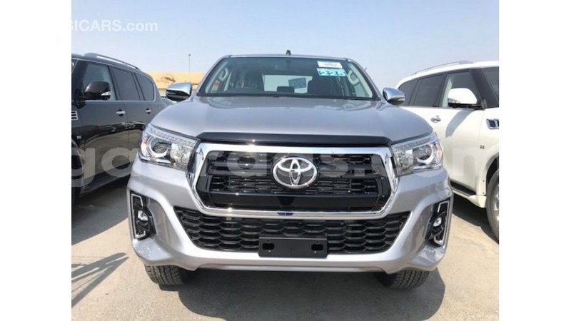 Big with watermark toyota hilux dakar import dubai 4812