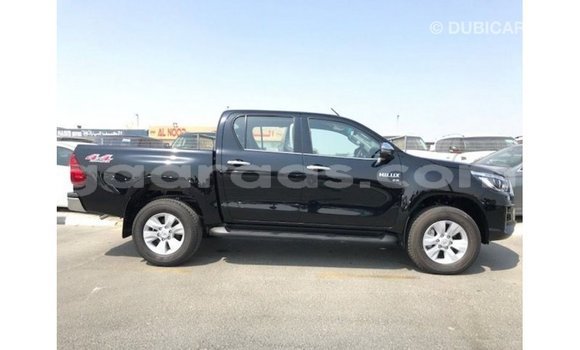 Acheter Import Voiture Toyota Hilux Noir à Import - Dubai, Dakar Acheter Import Voiture Toyota Hilux Noir à Import - Dubai, Dakar