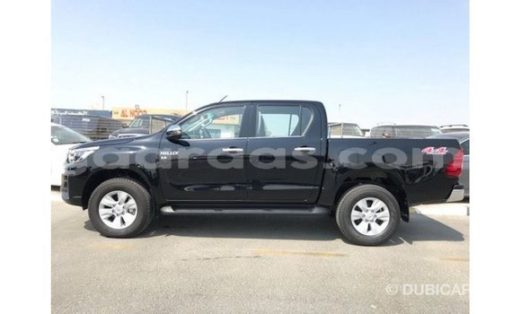 Acheter Import Voiture Toyota Hilux Noir à Import - Dubai, Dakar Acheter Import Voiture Toyota Hilux Noir à Import - Dubai, Dakar