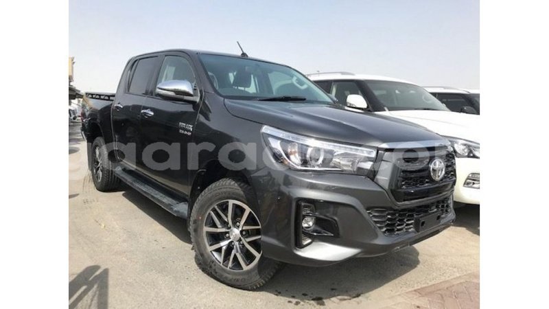 Big with watermark toyota hilux dakar import dubai 4816