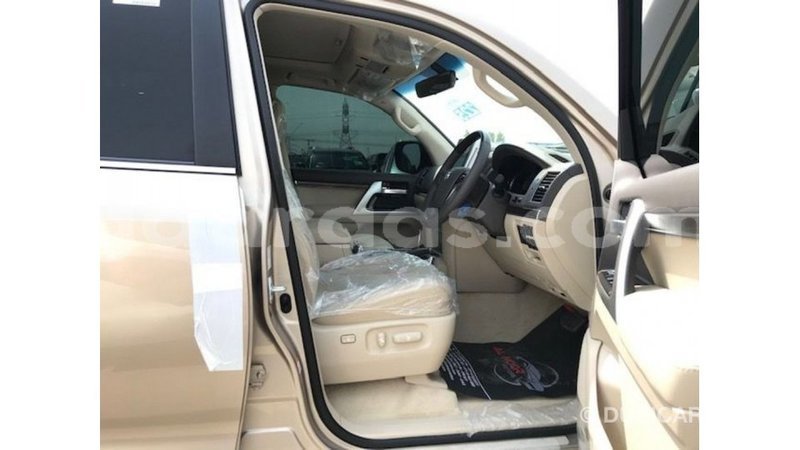 Big with watermark toyota land cruiser dakar import dubai 4818