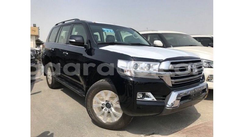 Big with watermark toyota land cruiser dakar import dubai 4819