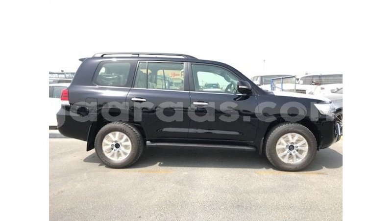 Big with watermark toyota land cruiser dakar import dubai 4819