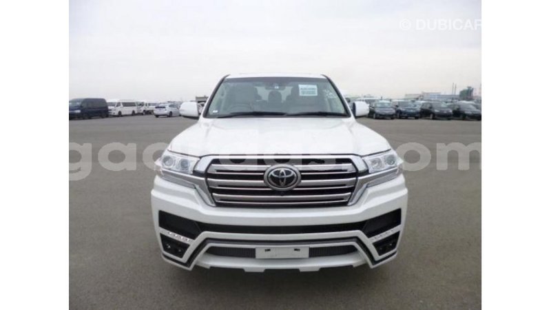 Big with watermark toyota land cruiser dakar import dubai 4821