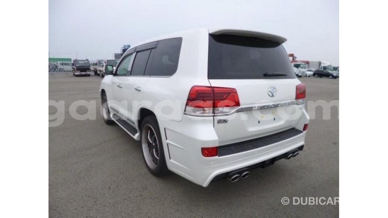 Big with watermark toyota land cruiser dakar import dubai 4821