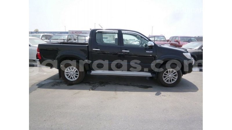 Big with watermark toyota hilux dakar import dubai 4824