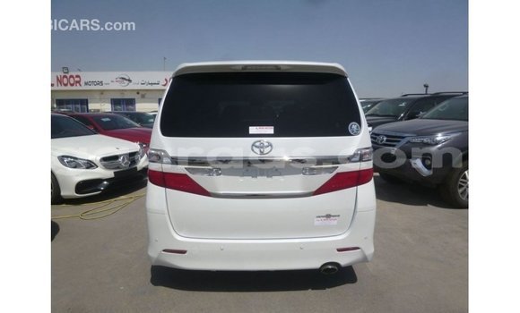 Buy Import Toyota Vellfire White Car in Import - Dubai in Dakar Buy Import Toyota Vellfire White Car in Import - Dubai in Dakar