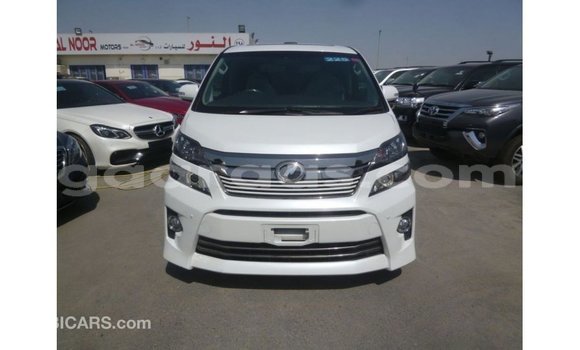 Buy Import Toyota Vellfire White Car in Import - Dubai in Dakar Buy Import Toyota Vellfire White Car in Import - Dubai in Dakar