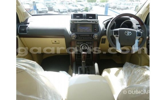 Acheter Import Voiture Toyota Prado Blanc à Import - Dubai, Dakar Acheter Import Voiture Toyota Prado Blanc à Import - Dubai, Dakar