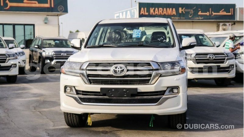 Big with watermark toyota land cruiser dakar import dubai 4873