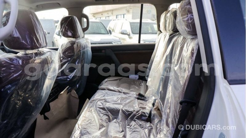 Big with watermark toyota land cruiser dakar import dubai 4873