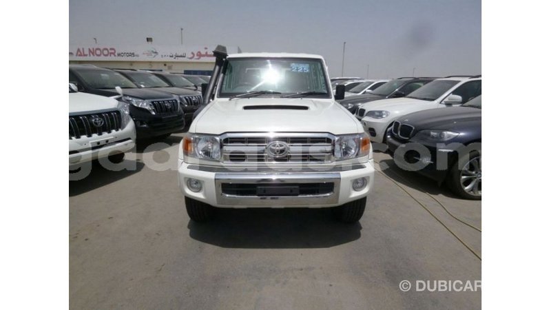 Big with watermark toyota land cruiser dakar import dubai 4878