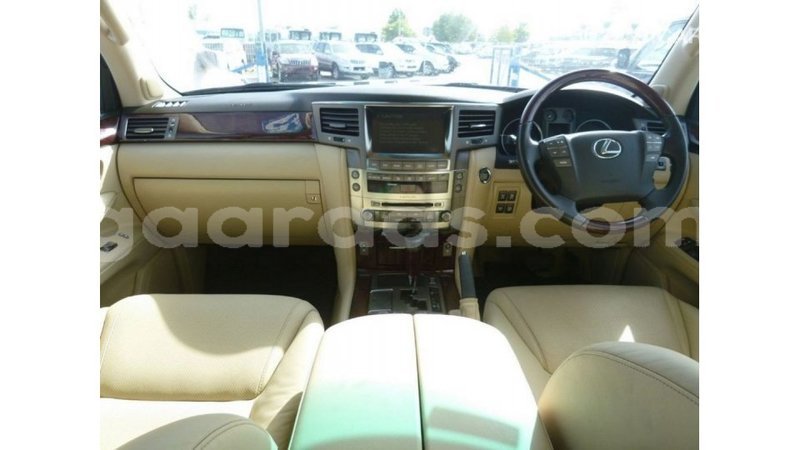 Big with watermark lexus lx dakar import dubai 4884