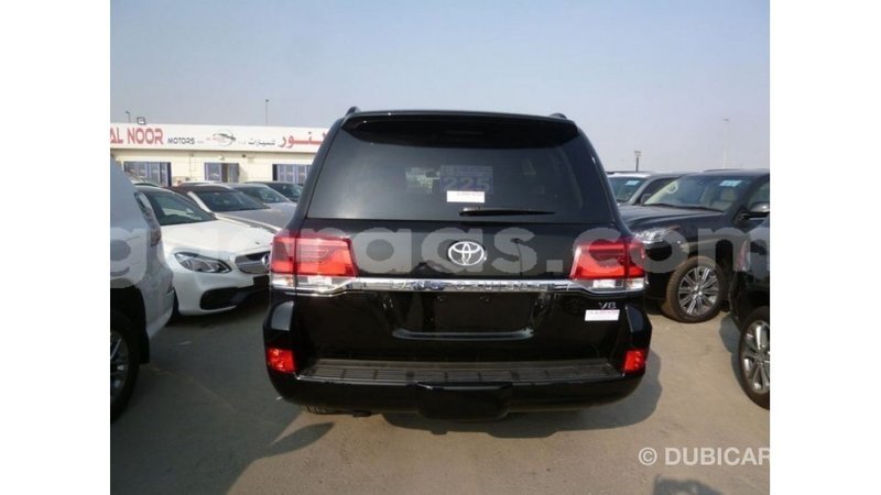 Big with watermark toyota land cruiser dakar import dubai 4889