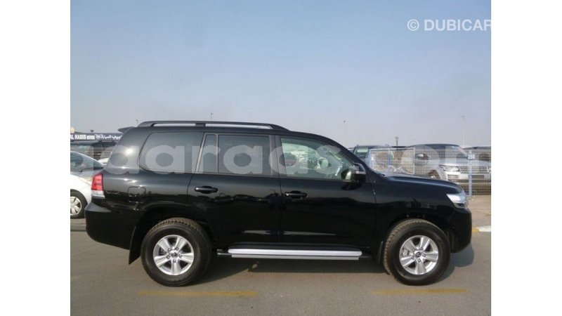 Big with watermark toyota land cruiser dakar import dubai 4889