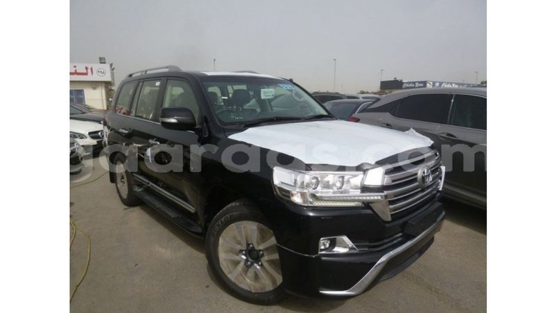 Big with watermark toyota land cruiser dakar import dubai 4892