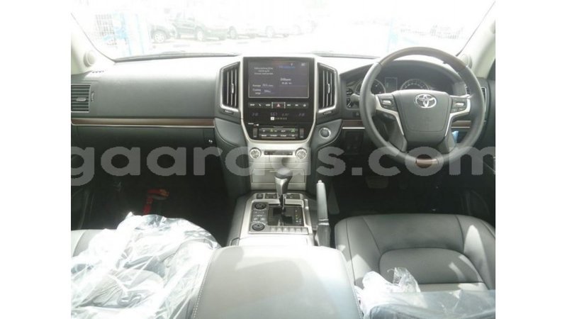 Big with watermark toyota land cruiser dakar import dubai 4892