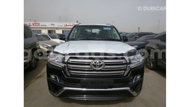 Big with watermark toyota land cruiser dakar import dubai 4892