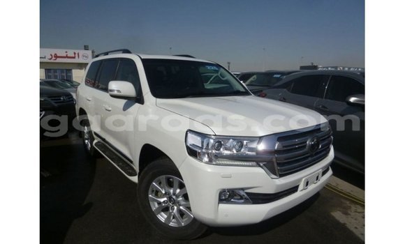 Dieundeu Imported Toyota Land Cruiser White Auto in Import - Dubai in Dakar Dieundeu Imported Toyota Land Cruiser White Auto in Import - Dubai in Dakar