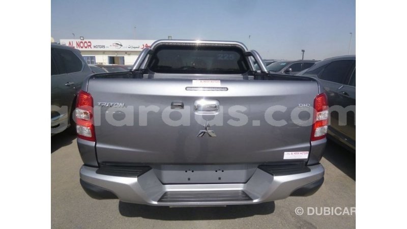 Big with watermark mitsubishi i dakar import dubai 4905