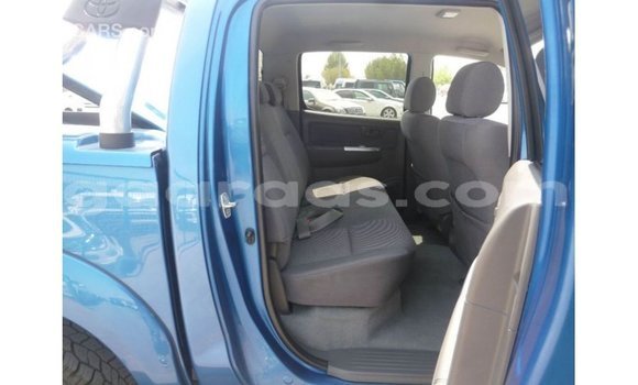 Buy Import Toyota Hilux Blue Car in Import - Dubai in Dakar Buy Import Toyota Hilux Blue Car in Import - Dubai in Dakar