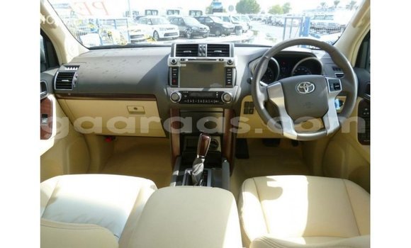 Acheter Import Voiture Toyota Prado Blanc à Import - Dubai, Dakar Acheter Import Voiture Toyota Prado Blanc à Import - Dubai, Dakar