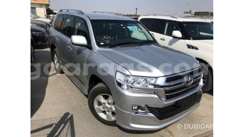 Big with watermark toyota land cruiser dakar import dubai 4920