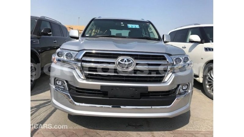 Big with watermark toyota land cruiser dakar import dubai 4920