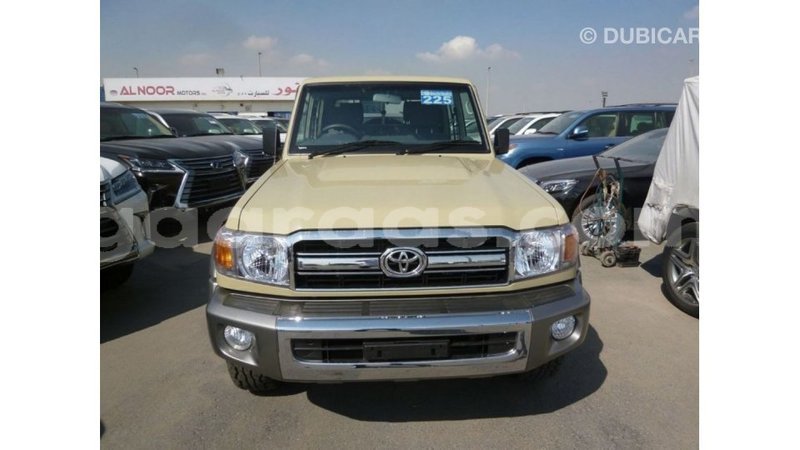 Big with watermark toyota land cruiser dakar import dubai 4923