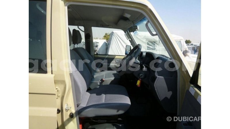 Big with watermark toyota land cruiser dakar import dubai 4923