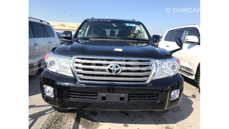 Big with watermark toyota land cruiser dakar import dubai 4928