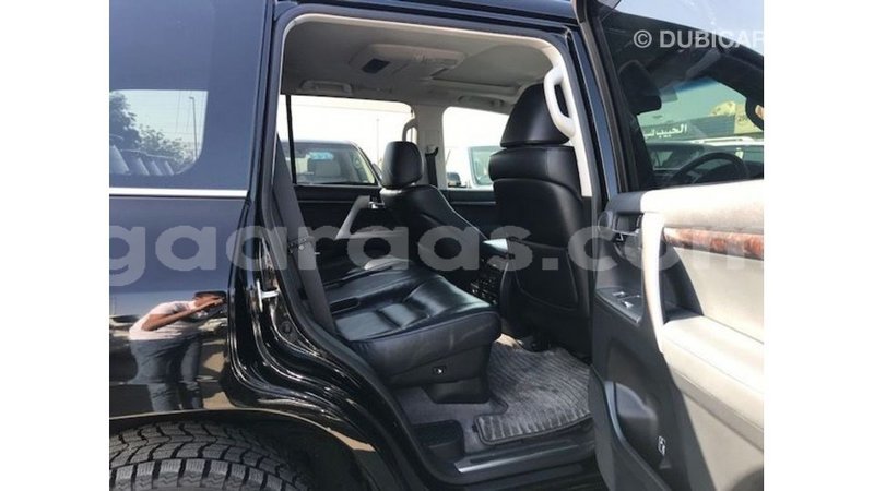 Big with watermark toyota land cruiser dakar import dubai 4928