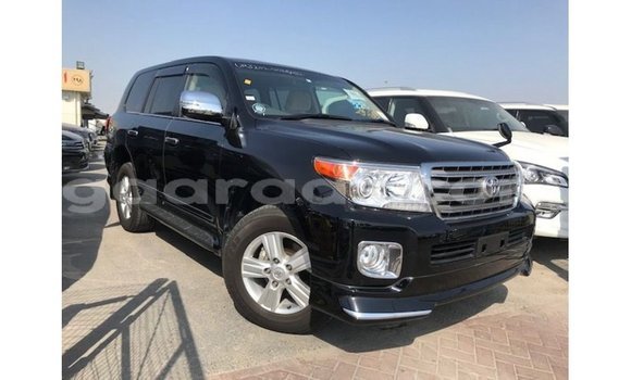 Acheter Import Voiture Toyota Land Cruiser Noir à Import - Dubai, Dakar Acheter Import Voiture Toyota Land Cruiser Noir à Import - Dubai, Dakar