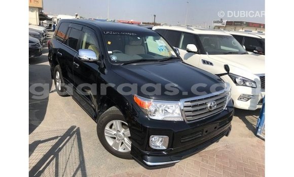 Acheter Import Voiture Toyota Land Cruiser Noir à Import - Dubai, Dakar Acheter Import Voiture Toyota Land Cruiser Noir à Import - Dubai, Dakar
