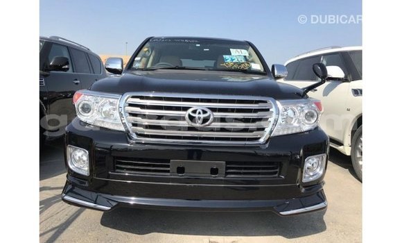 Acheter Import Voiture Toyota Land Cruiser Noir à Import - Dubai, Dakar Acheter Import Voiture Toyota Land Cruiser Noir à Import - Dubai, Dakar