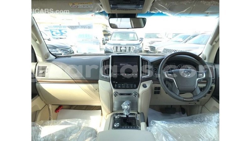 Big with watermark toyota land cruiser dakar import dubai 4934