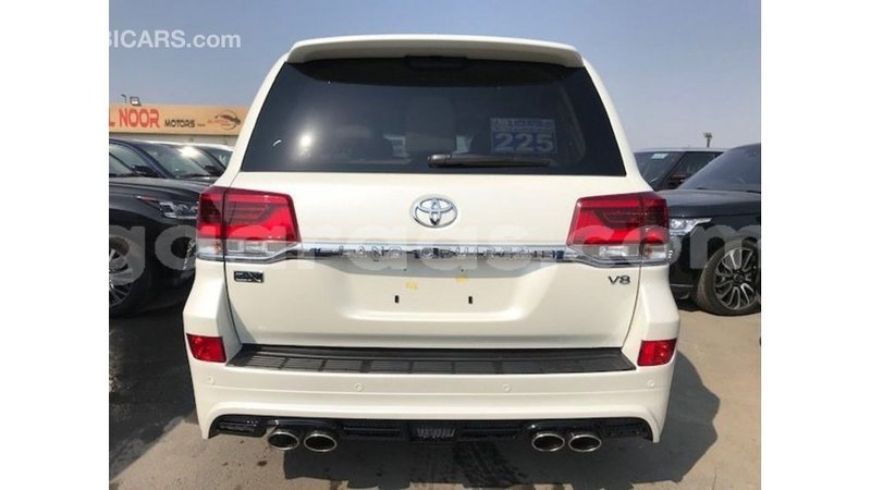 Big with watermark toyota land cruiser dakar import dubai 4934