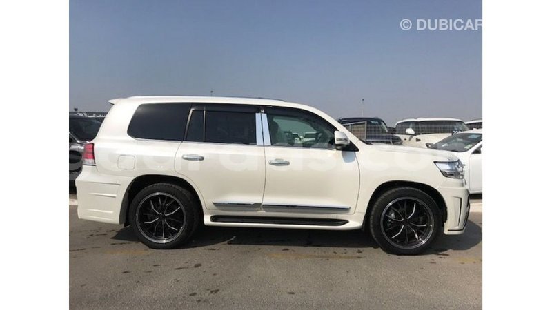 Big with watermark toyota land cruiser dakar import dubai 4934