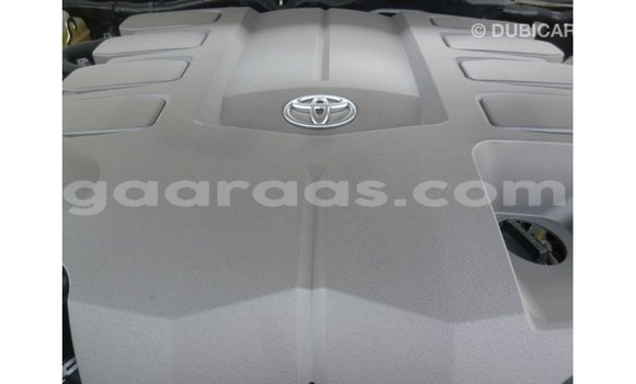 Buy Import Toyota Land Cruiser White Car in Import - Dubai in Dakar Buy Import Toyota Land Cruiser White Car in Import - Dubai in Dakar