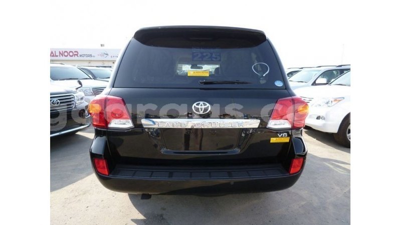 Big with watermark toyota land cruiser dakar import dubai 4942