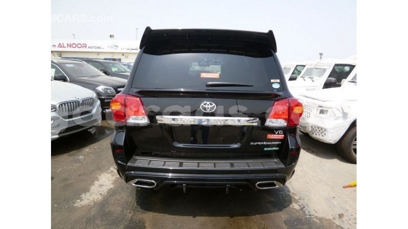 Big with watermark toyota land cruiser dakar import dubai 4946