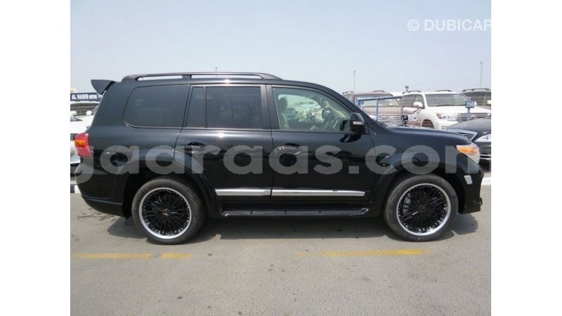 Big with watermark toyota land cruiser dakar import dubai 4946