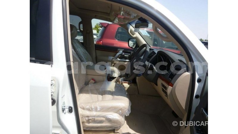 Big with watermark toyota land cruiser dakar import dubai 4947