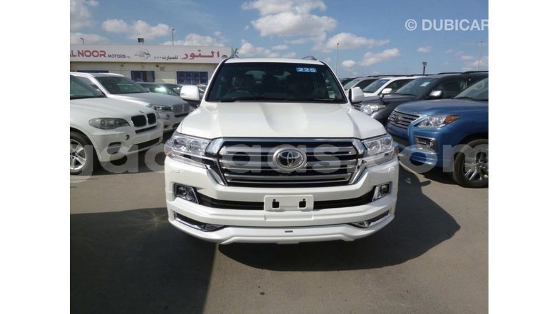 Big with watermark toyota land cruiser dakar import dubai 4948